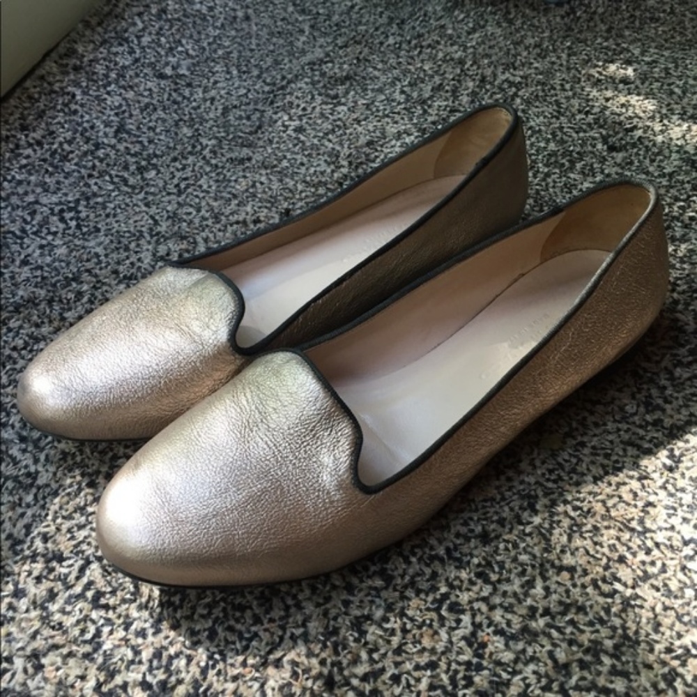 Club Monaco metallic rose gold loafer flats